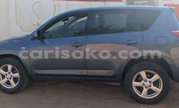Acheter Occasion Voiture Toyota RAV4 Bleu à Kigali, Rwanda Acheter Occasion Voiture Toyota RAV4 Bleu à Kigali, Rwanda