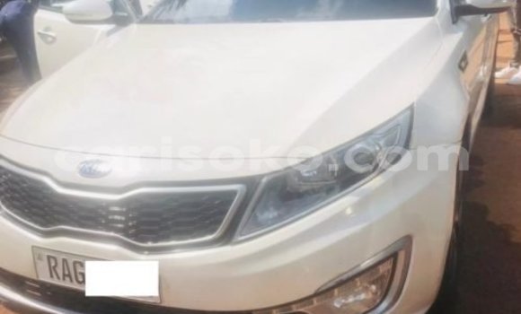 Acheter Occasion Voiture Kia K5 Blanc à Kigali, Rwanda Acheter Occasion Voiture Kia K5 Blanc à Kigali, Rwanda
