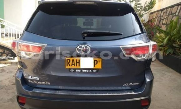 Buy Used Toyota Highlander Silver Car in Kigali in Rwanda Buy Used Toyota Highlander Silver Car in Kigali in Rwanda