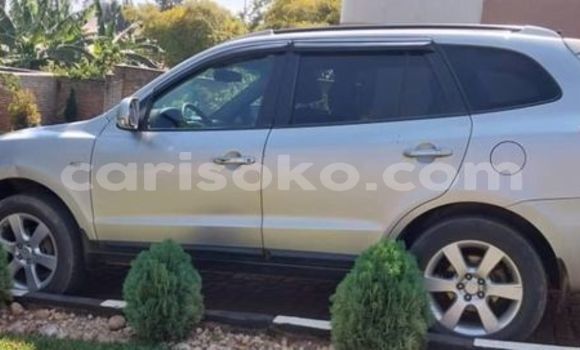 Acheter Occasion Voiture Hyundai Santa Fe Autre à Kigali, Rwanda Acheter Occasion Voiture Hyundai Santa Fe Autre à Kigali, Rwanda