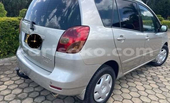 Acheter Occasion Voiture Toyota Corolla Verso Autre à Kigali, Rwanda Acheter Occasion Voiture Toyota Corolla Verso Autre à Kigali, Rwanda