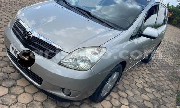 Acheter Occasion Voiture Toyota Corolla Verso Autre à Kigali, Rwanda Acheter Occasion Voiture Toyota Corolla Verso Autre à Kigali, Rwanda