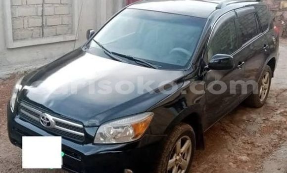 Acheter Occasion Voiture Toyota RAV4 Noir à Kigali, Rwanda Acheter Occasion Voiture Toyota RAV4 Noir à Kigali, Rwanda