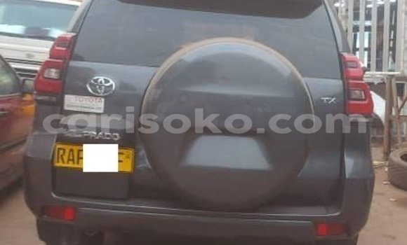Acheter Occasion Voiture Toyota Land Cruiser Prado Gris à Kigali, Rwanda Acheter Occasion Voiture Toyota Land Cruiser Prado Gris à Kigali, Rwanda