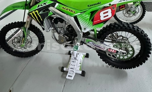 Acheter Occasion Moto Kawasaki KX Vert à Kigali, Rwanda