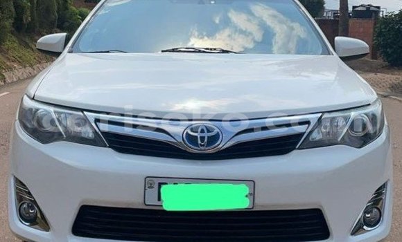 Acheter Occasion Voiture Toyota Camry Blanc à Kigali, Rwanda Acheter Occasion Voiture Toyota Camry Blanc à Kigali, Rwanda