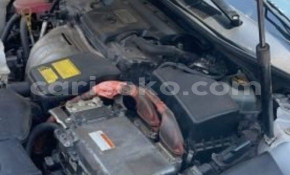 Acheter Occasion Voiture Toyota Camry Blanc à Kigali, Rwanda Acheter Occasion Voiture Toyota Camry Blanc à Kigali, Rwanda