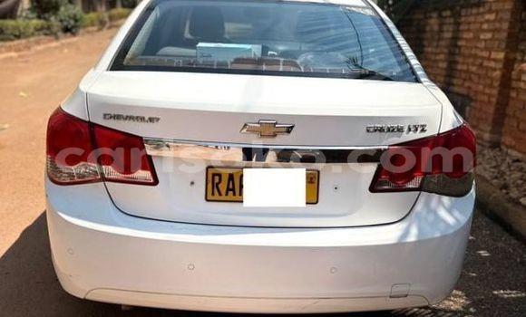 Acheter Occasion Voiture Chevrolet Cruze Blanc à Kigali, Rwanda Acheter Occasion Voiture Chevrolet Cruze Blanc à Kigali, Rwanda