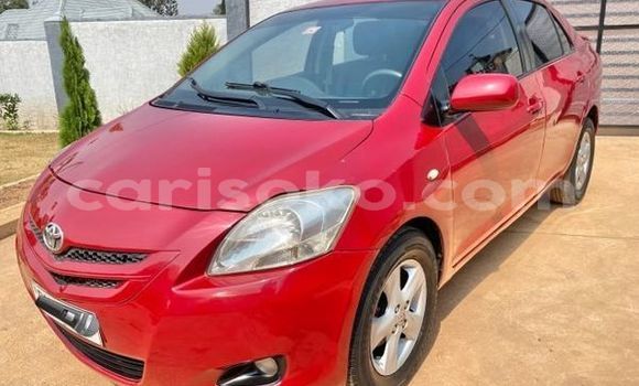 Acheter Occasion Voiture Toyota Yaris Rouge à Kigali, Rwanda Acheter Occasion Voiture Toyota Yaris Rouge à Kigali, Rwanda