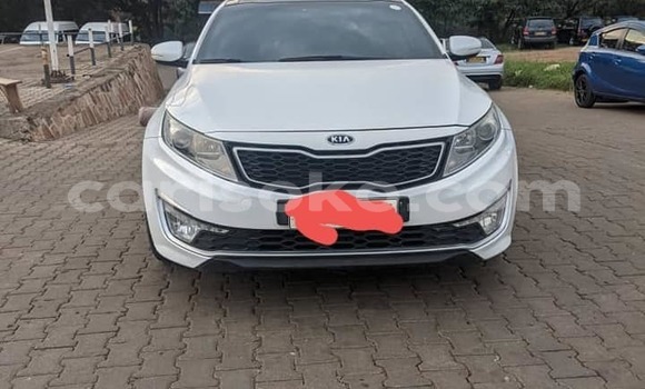 اشتري مستعمل Kia K5 Blanc سيارة في Kigali في Rwanda اشتري مستعمل Kia K5 Blanc سيارة في Kigali في Rwanda