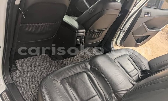 اشتري مستعمل Kia K5 Blanc سيارة في Kigali في Rwanda اشتري مستعمل Kia K5 Blanc سيارة في Kigali في Rwanda