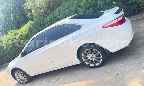 Acheter Occasion Voiture Toyota Camry Blanc à Gasarenda, Rwanda Acheter Occasion Voiture Toyota Camry Blanc à Gasarenda, Rwanda