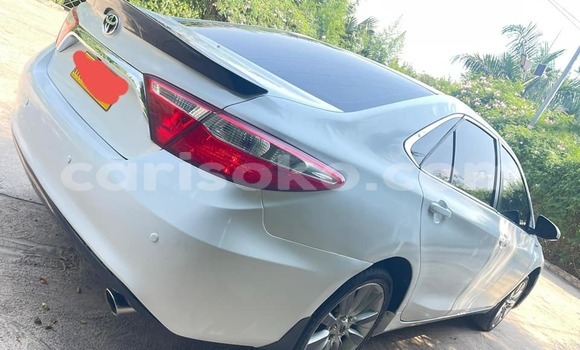 Acheter Occasion Voiture Toyota Camry Blanc à Gasarenda, Rwanda Acheter Occasion Voiture Toyota Camry Blanc à Gasarenda, Rwanda