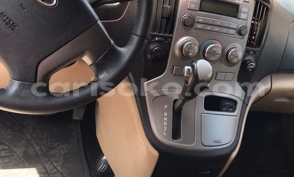 اشتري مستعمل Hyundai Grand Starex Autre سيارة في Gasarenda في Rwanda اشتري مستعمل Hyundai Grand Starex Autre سيارة في Gasarenda في Rwanda