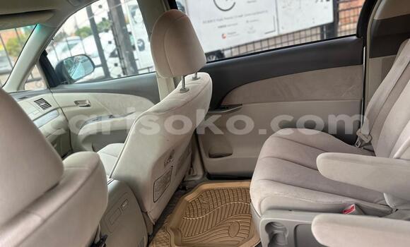 Acheter Occasion Voiture Toyota Estima White à Kigali, Rwanda Acheter Occasion Voiture Toyota Estima White à Kigali, Rwanda