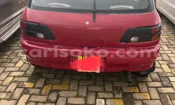 Acheter Occasion Voiture Toyota Starlet Rouge à Kigali, Rwanda Acheter Occasion Voiture Toyota Starlet Rouge à Kigali, Rwanda