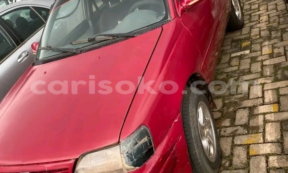 Acheter Occasion Voiture Toyota Starlet Rouge à Kigali, Rwanda Acheter Occasion Voiture Toyota Starlet Rouge à Kigali, Rwanda