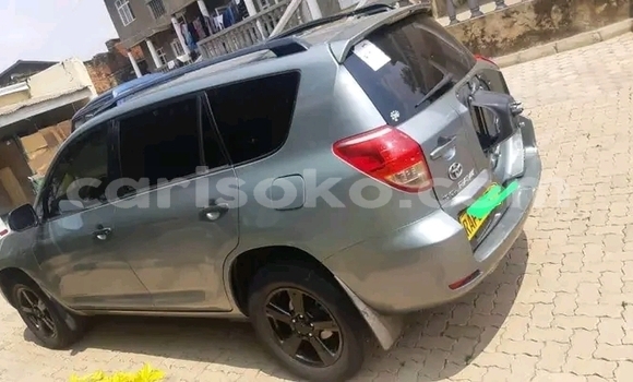 Acheter Occasion Voiture Toyota RAV4 Autre à Gasarenda, Rwanda Acheter Occasion Voiture Toyota RAV4 Autre à Gasarenda, Rwanda