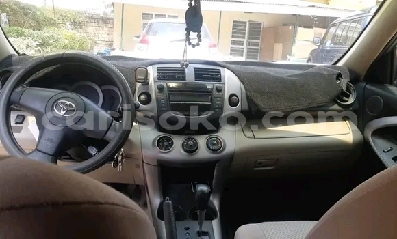 Acheter Occasion Voiture Toyota RAV4 Autre à Gasarenda, Rwanda Acheter Occasion Voiture Toyota RAV4 Autre à Gasarenda, Rwanda