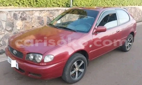 Acheter Occasion Voiture Toyota Corolla Rouge à Gicumbi, Rwanda Acheter Occasion Voiture Toyota Corolla Rouge à Gicumbi, Rwanda