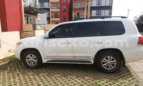 Acheter Occasion Voiture Toyota Nadia Autre à Kigali, Rwanda Acheter Occasion Voiture Toyota Nadia Autre à Kigali, Rwanda