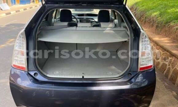 Acheter Occasion Voiture Toyota Prius Blanc à Kigali, Rwanda Acheter Occasion Voiture Toyota Prius Blanc à Kigali, Rwanda