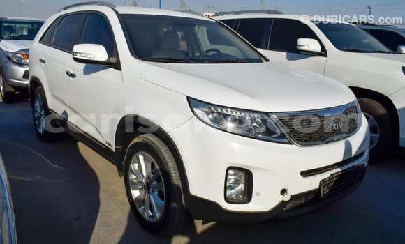 Acheter Import Voiture Kia Sorento Blanc à Import - Dubai, Rwanda Acheter Import Voiture Kia Sorento Blanc à Import - Dubai, Rwanda