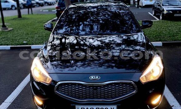 Acheter Occasion Voiture Kia K7 Noir à Gasarenda, Rwanda Acheter Occasion Voiture Kia K7 Noir à Gasarenda, Rwanda