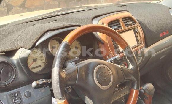 Acheter Occasion Voiture Toyota RAV4 Autre à Gisenyi, Gisenyi Acheter Occasion Voiture Toyota RAV4 Autre à Gisenyi, Gisenyi