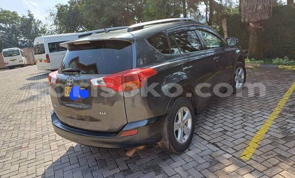 Acheter Occasion Voiture Toyota RAV4 Autre à Gasarenda, Rwanda Acheter Occasion Voiture Toyota RAV4 Autre à Gasarenda, Rwanda