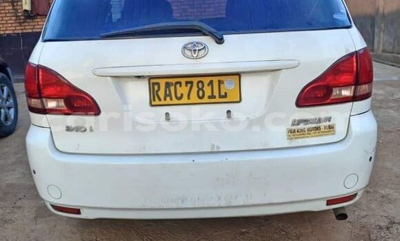 Buy Used Toyota Ipsum White Car in Gicumbi in Rwanda Buy Used Toyota Ipsum White Car in Gicumbi in Rwanda