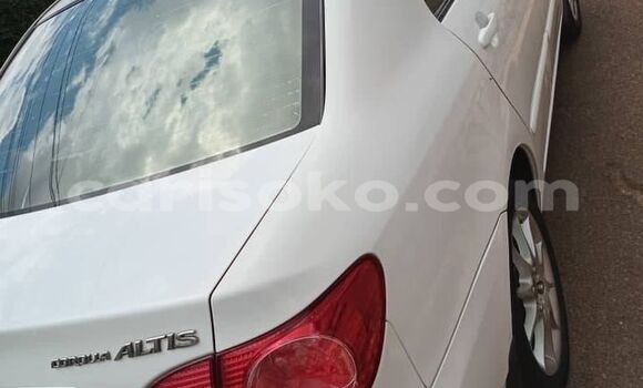 Buy Used Toyota Corolla White Car in Cyangugu in Cyangugu Buy Used Toyota Corolla White Car in Cyangugu in Cyangugu
