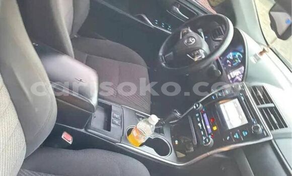 Acheter Occasion Voiture Toyota Camry Blanc à Gasarenda, Rwanda Acheter Occasion Voiture Toyota Camry Blanc à Gasarenda, Rwanda