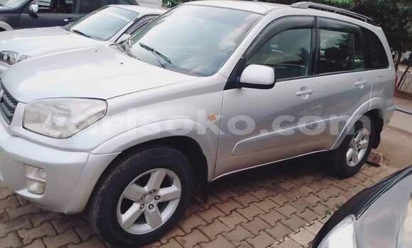 Acheter Occasion Voiture Toyota RAV4 Autre à Gikongoro, Gikongoro Acheter Occasion Voiture Toyota RAV4 Autre à Gikongoro, Gikongoro