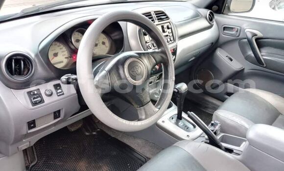 Acheter Occasion Voiture Toyota RAV4 Autre à Gikongoro, Gikongoro Acheter Occasion Voiture Toyota RAV4 Autre à Gikongoro, Gikongoro