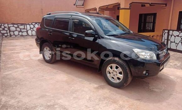 Acheter Occasion Voiture Toyota RAV4 Noir à Gikongoro, Gikongoro Acheter Occasion Voiture Toyota RAV4 Noir à Gikongoro, Gikongoro