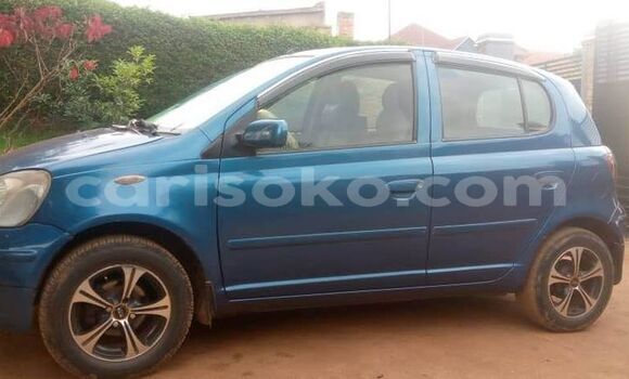 Sayi Na hannu Toyota Vitz Bleu Mota in Gicumbi a Rwanda Sayi Na hannu Toyota Vitz Bleu Mota in Gicumbi a Rwanda