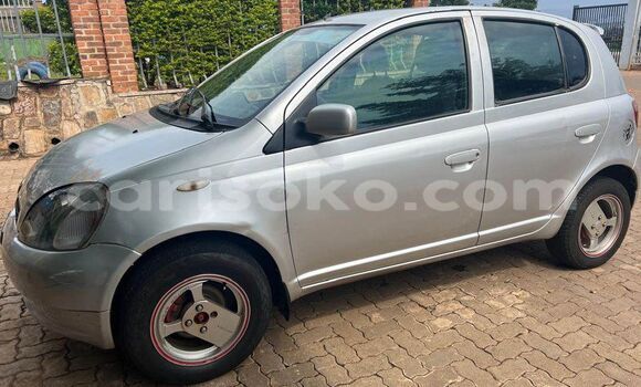 Sayi Na hannu Toyota Vitz Autre Mota in Gicumbi a Rwanda Sayi Na hannu Toyota Vitz Autre Mota in Gicumbi a Rwanda