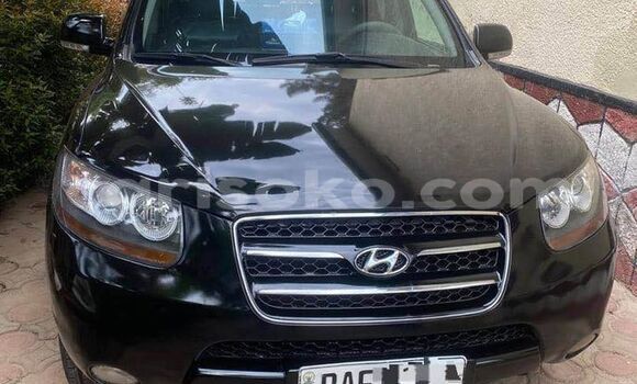 Sayi Na hannu Hyundai Santa Fe Noir Mota in Gikongoro a Gikongoro Sayi Na hannu Hyundai Santa Fe Noir Mota in Gikongoro a Gikongoro