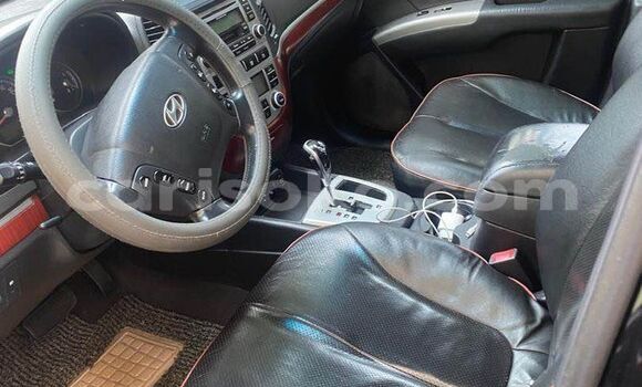 Sayi Na hannu Hyundai Santa Fe Noir Mota in Gikongoro a Gikongoro Sayi Na hannu Hyundai Santa Fe Noir Mota in Gikongoro a Gikongoro