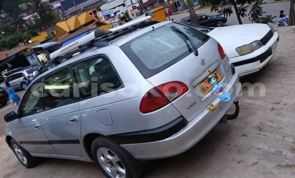 Acheter Occasion Voiture Toyota Avensis Autre à Kigali, Rwanda Acheter Occasion Voiture Toyota Avensis Autre à Kigali, Rwanda