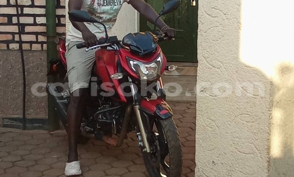 Sayi Na hannu Apache RTR Black Motsi in Butare a Butare Sayi Na hannu Apache RTR Black Motsi in Butare a Butare