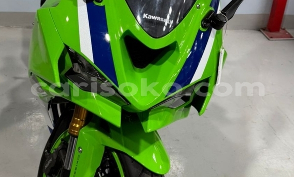 Sayi na hannu kawasaki ninja noir motsi in kigali a rwanda