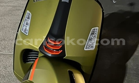 Acheter Occasion Moto Vespa GTS Beige à Kigali, Rwanda