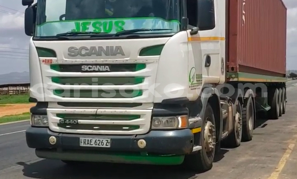 Sayi Na hannu Scania Irizar White Babbar mota in Kigali a Rwanda Sayi Na hannu Scania Irizar White Babbar mota in Kigali a Rwanda