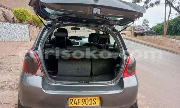 Sayi Na hannu Toyota Yaris Autre Mota in Kigali a Rwanda Sayi Na hannu Toyota Yaris Autre Mota in Kigali a Rwanda