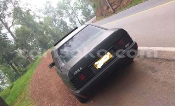 Buy Used Mercedes-Benz 190 Other Car in Kigali in Rwanda Buy Used Mercedes-Benz 190 Other Car in Kigali in Rwanda