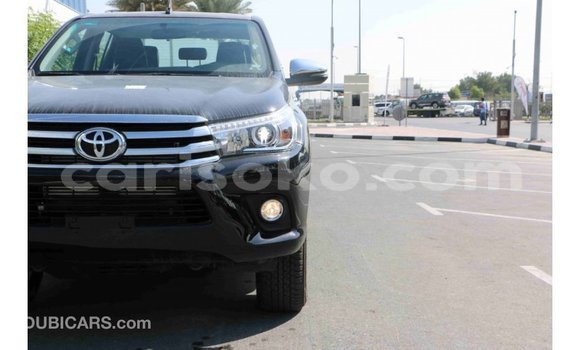 Acheter Import Voiture Toyota Hilux Noir à Import - Dubai, Rwanda Acheter Import Voiture Toyota Hilux Noir à Import - Dubai, Rwanda