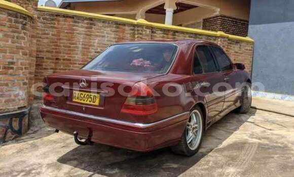 Sayi Na hannu Toyota Belta Autre Mota in Kigali a Rwanda