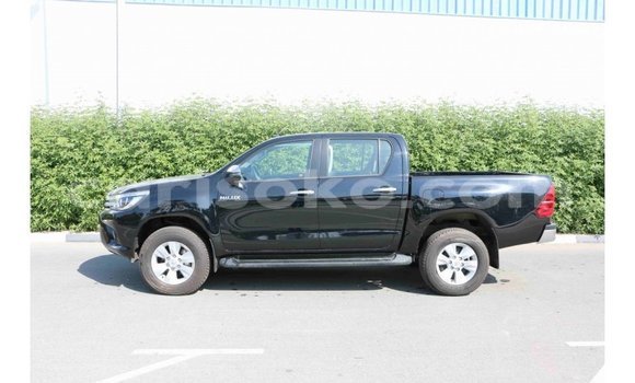 Acheter Import Voiture Toyota Hilux Noir à Import - Dubai, Rwanda Acheter Import Voiture Toyota Hilux Noir à Import - Dubai, Rwanda
